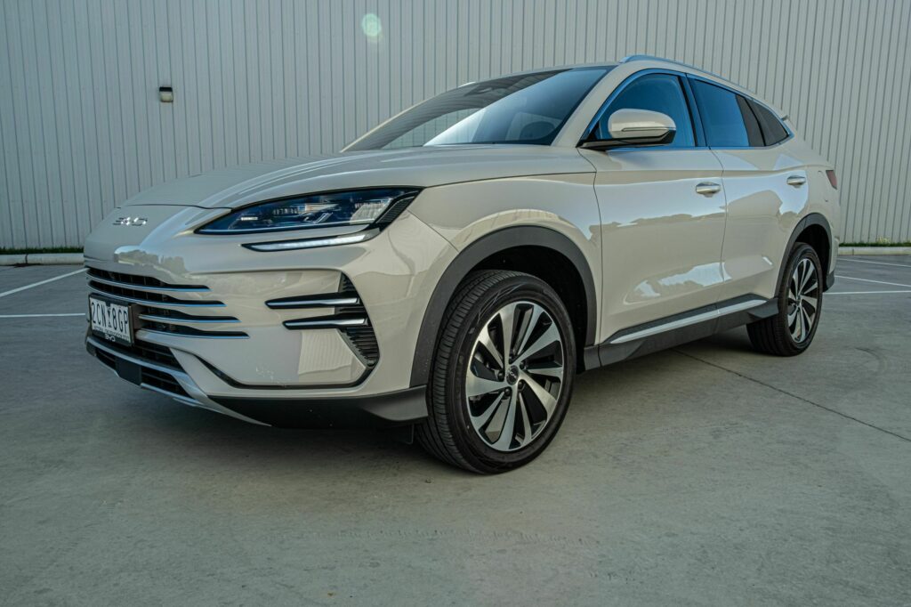 BYD Sealion 6 2025 İnceleme: Plug-in Hibritler Sorunsuz Ama Eğlence Opsiyonel